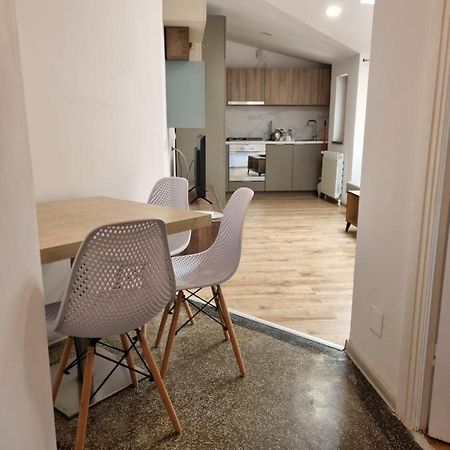 Cozy Apartment Near City Center Bucharest Exterior photo
