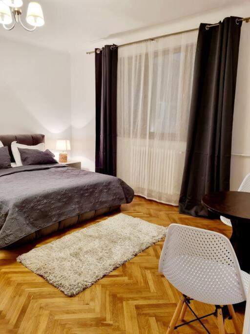 Cozy Apartment Near City Center Bucharest Exterior photo